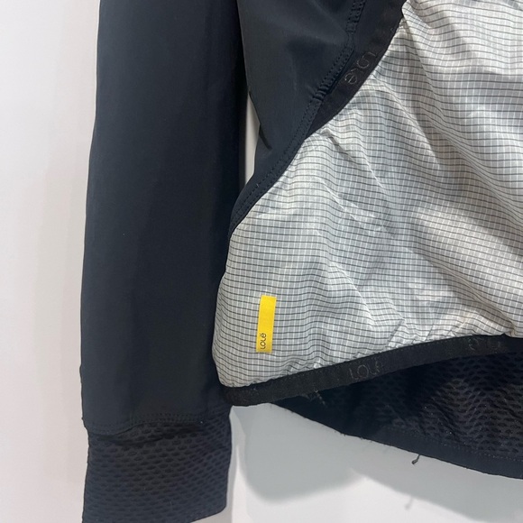 Lole Windbreaker Jacket - Picture 2 of 6